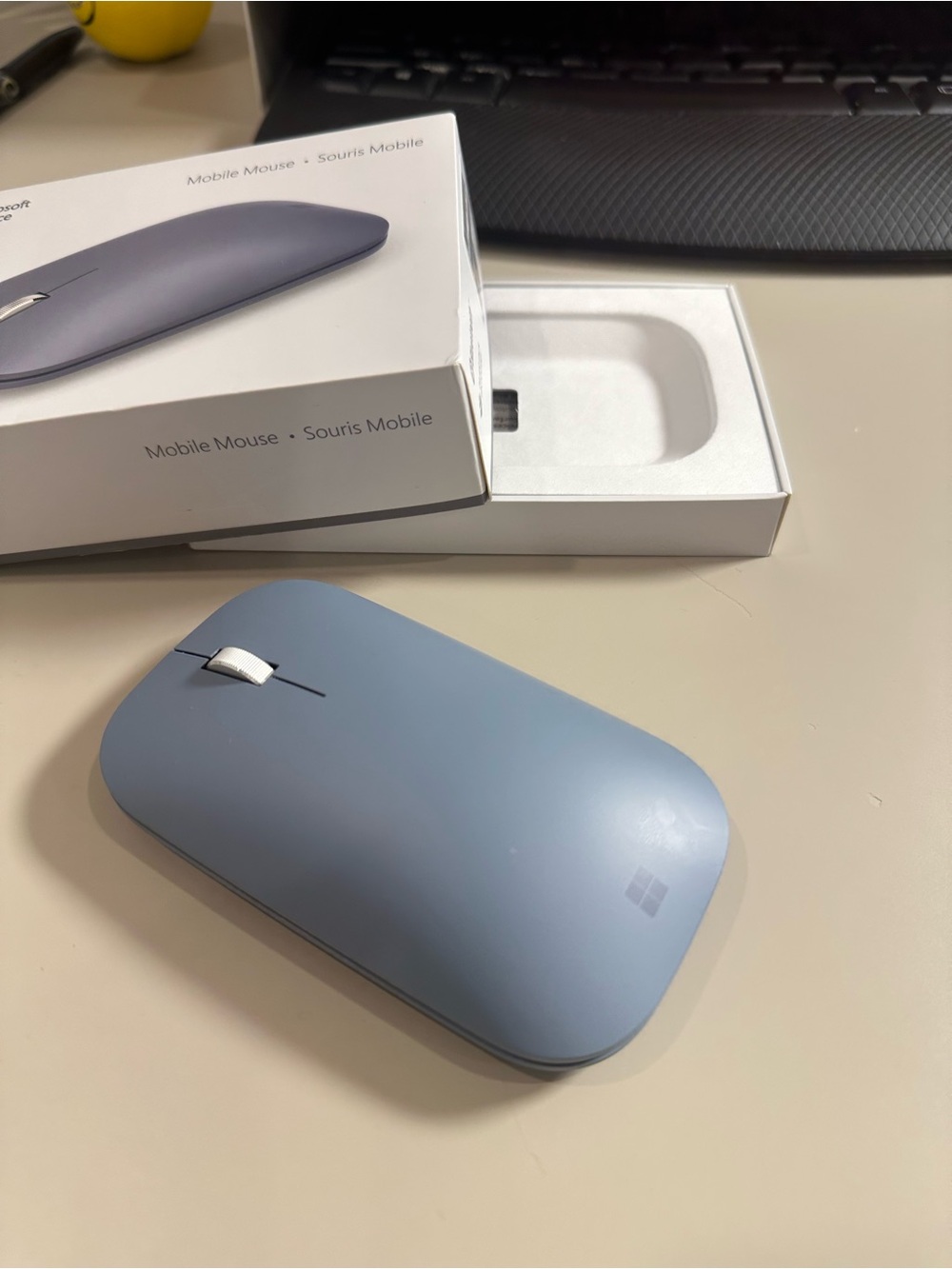 Microsoft Mobile Bluetooth Mouse - Light Blue